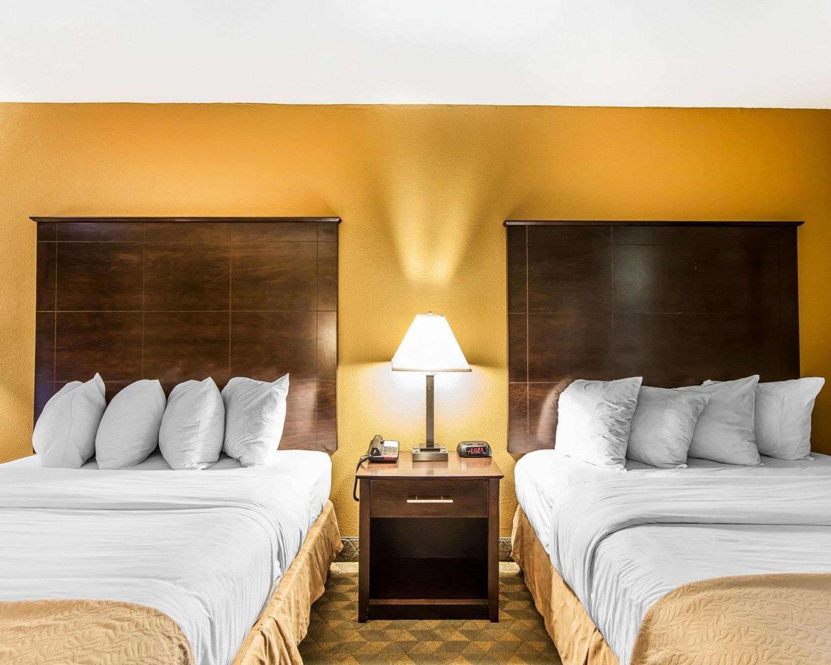 Quality Inn & Suites Bremen Bagian luar foto