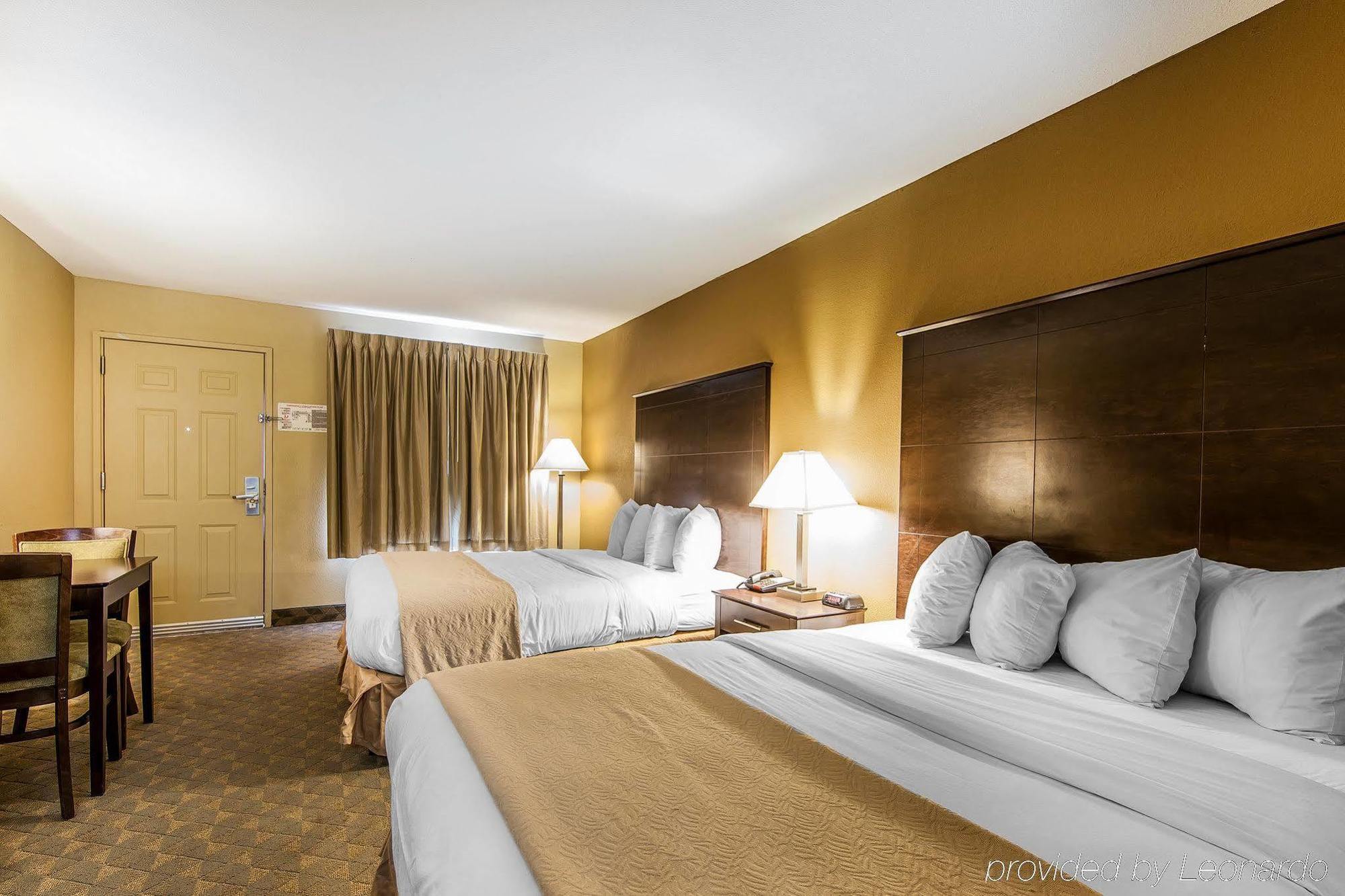 Quality Inn & Suites Bremen Bagian luar foto